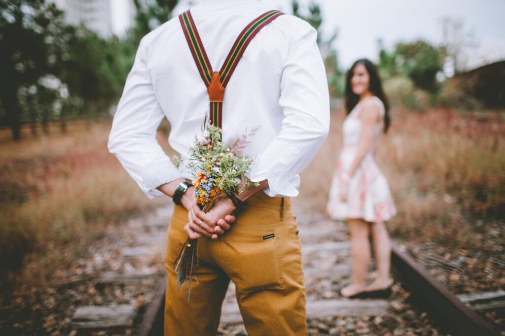 happy valentines day, bouquet, surprise, couple, lovers, pair, man, woman, flower wallpaper, flower background, bunch of flowers, boyfriend, nature, love, beautiful flowers, couple in love, romantic, flowers